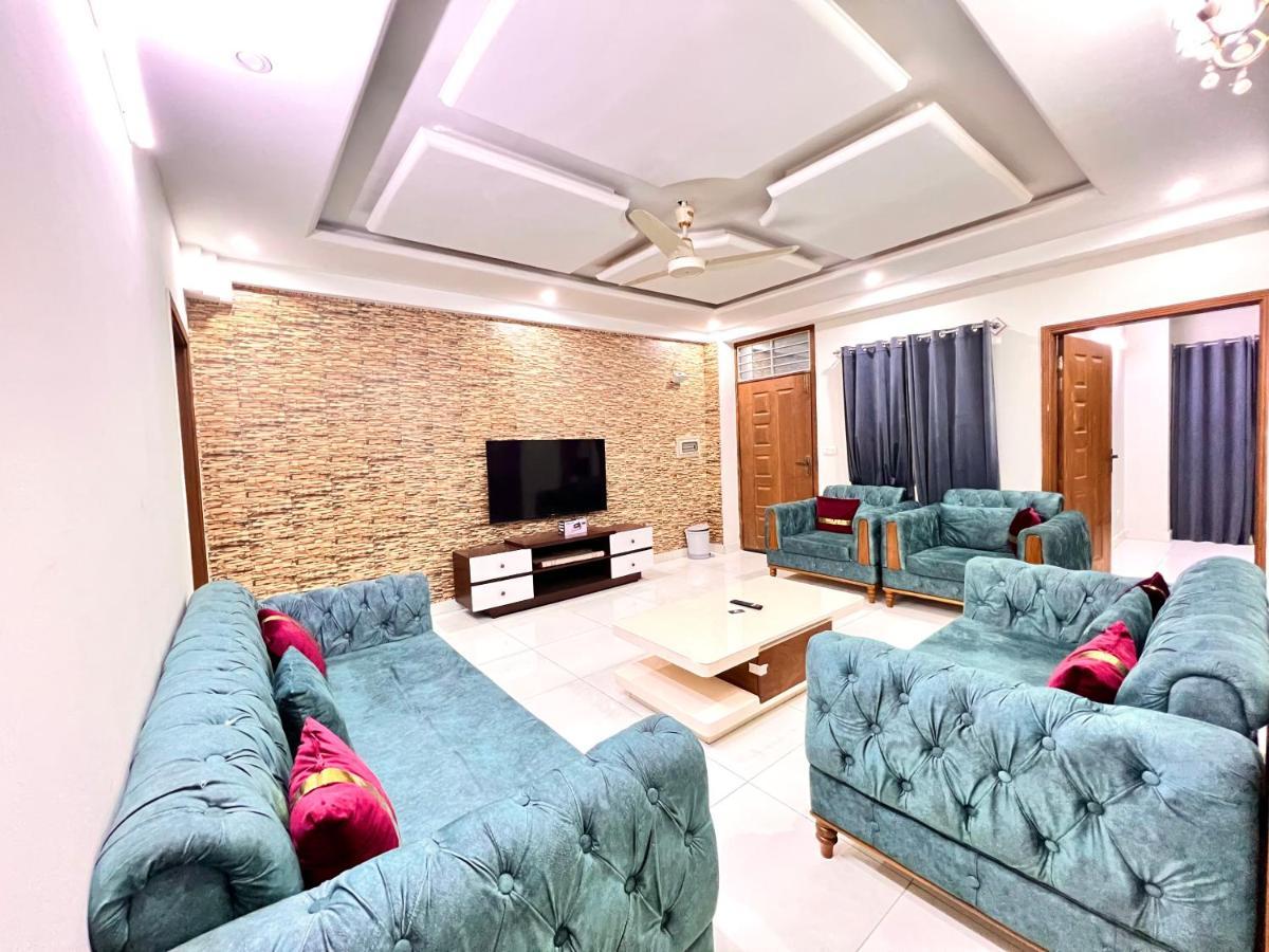 Luxury Executive 2Bedroom Apartment Convenient And Nice Location Islamabad Bagian luar foto